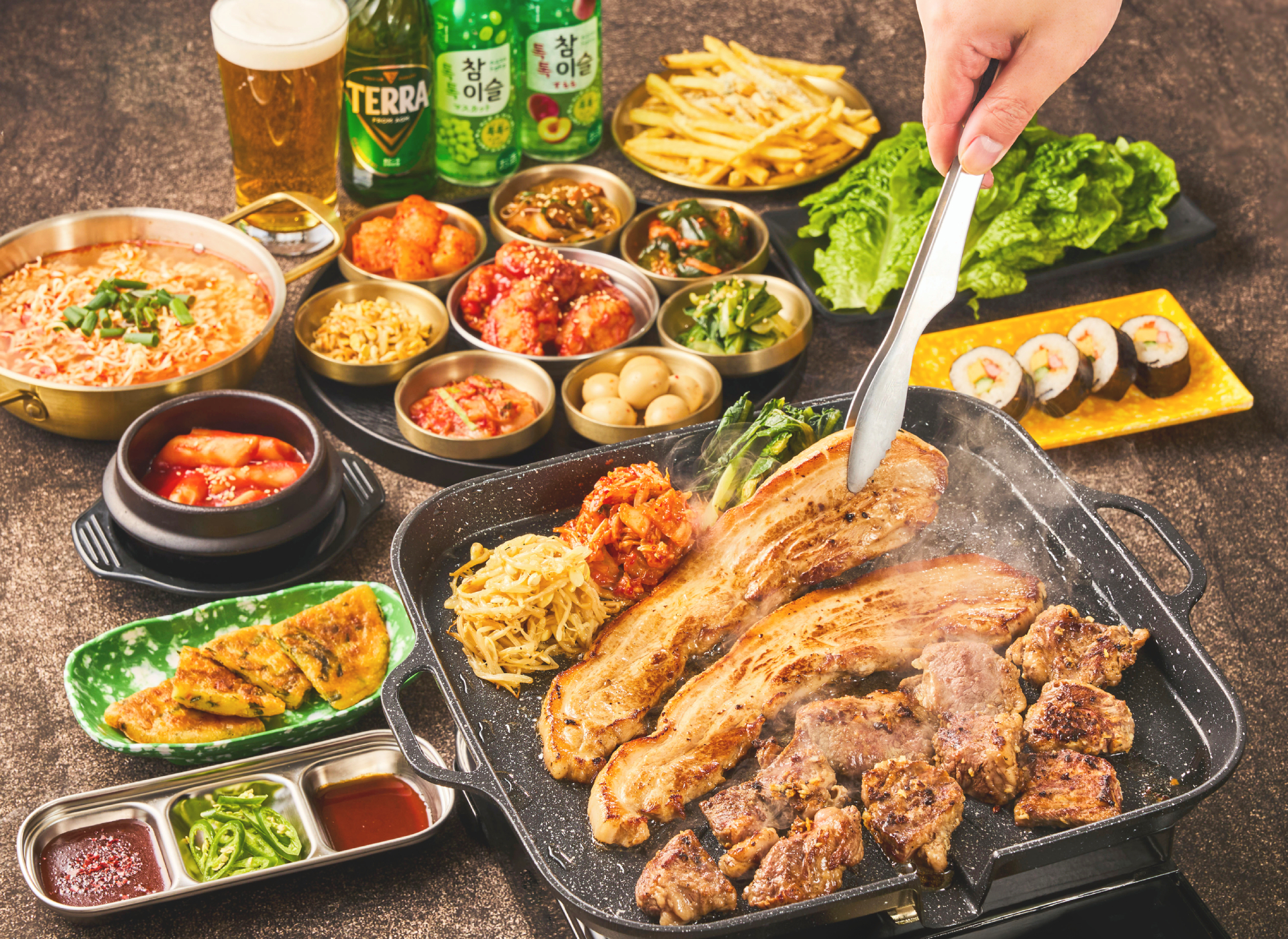 (トリミング済)手アリ_サムギョプサル&牛カルビコース.jpg