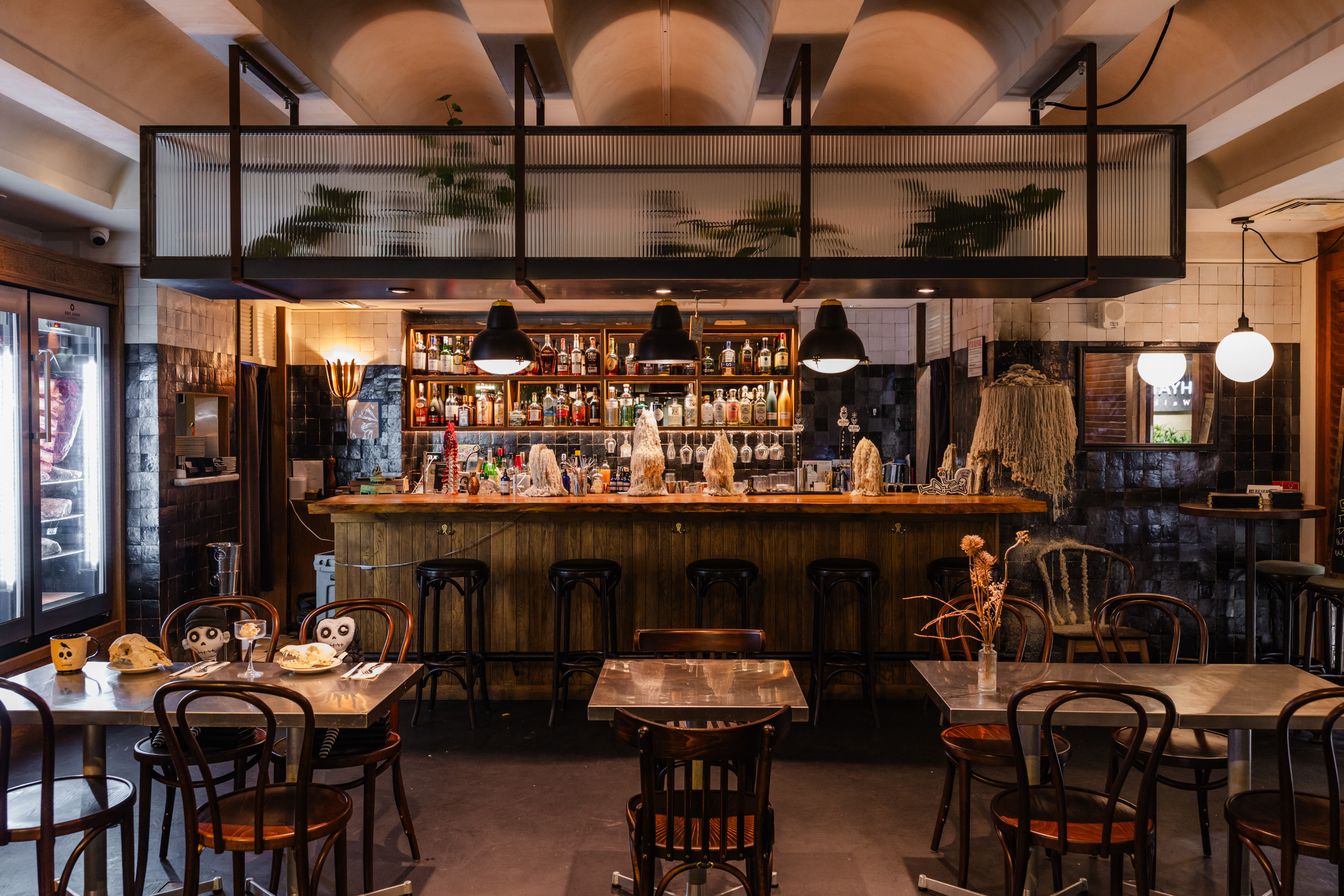 01.thebutcherbar_interior.jpg5 (1).jpg